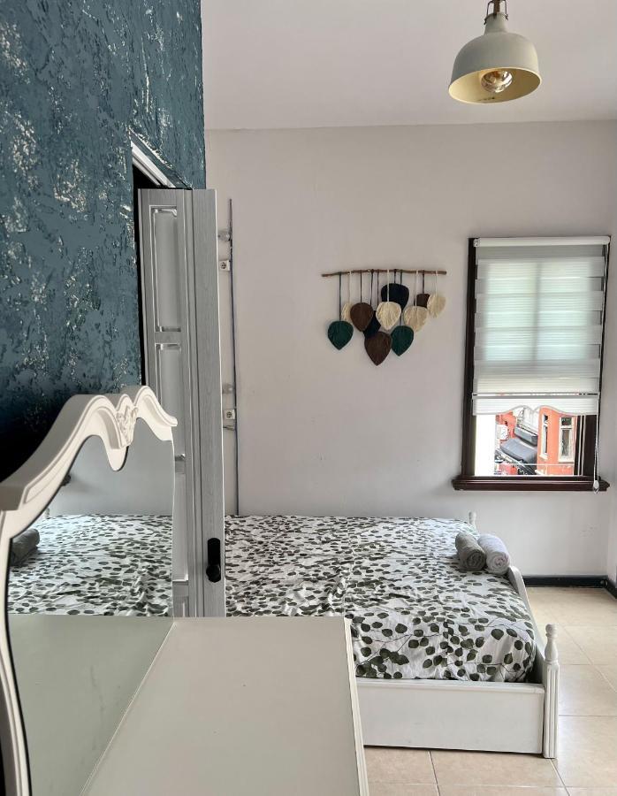 Gaia Art Hostel Hotel Istanbul Exterior photo